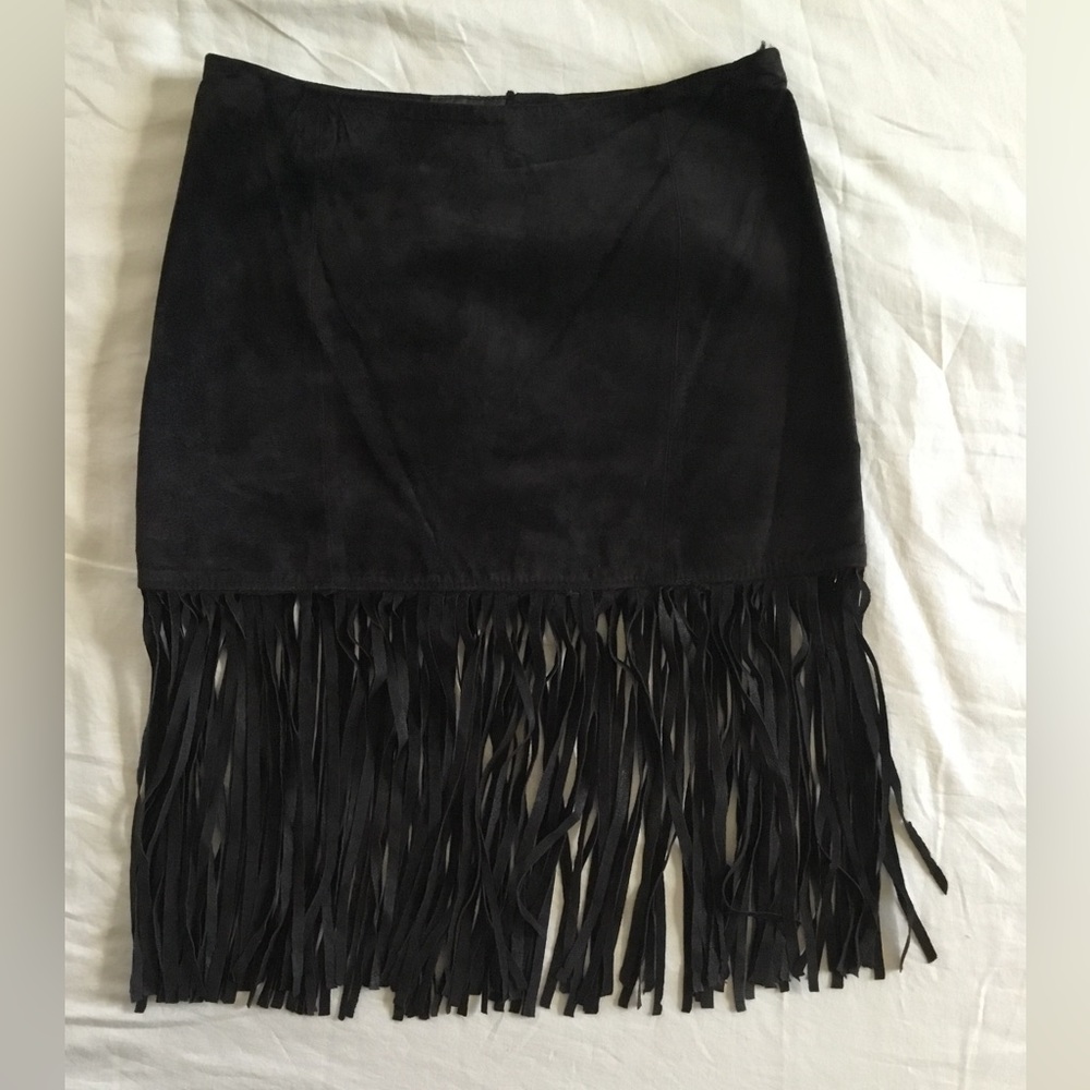 Dark brown suede mini skirt with fringes